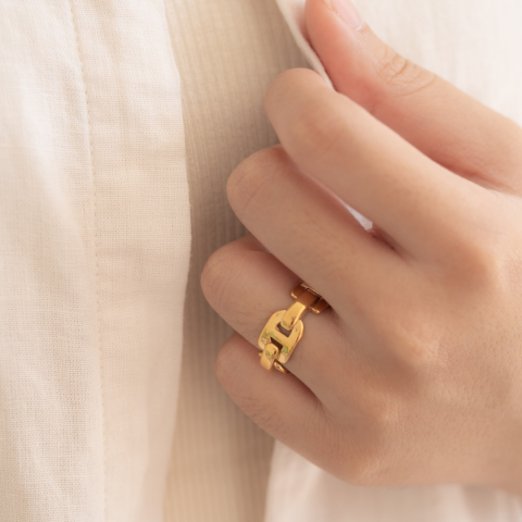 JOYCE RING